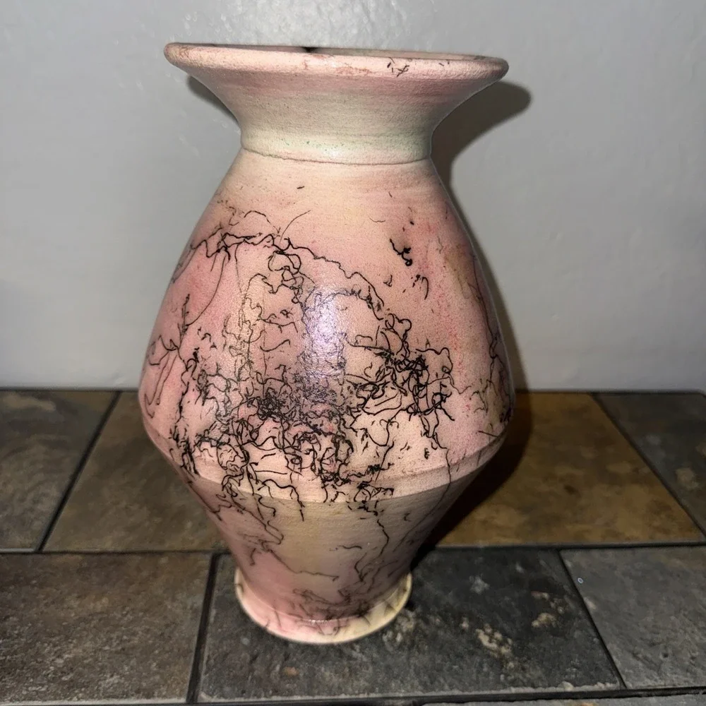 Handcrafted Navajo Horse Hair Pottery Vase 11in
